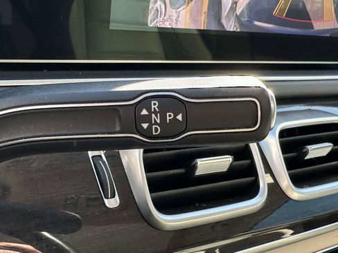 Used 2020 Mercedes-Benz GLS 580 4MATIC image 33