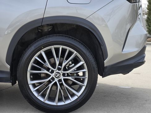 Certified 2022 Lexus NX 350h AWD image 15