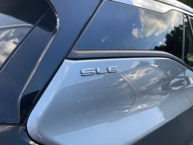 Used 2024 GMC Terrain SLE AWD/4WD image 8