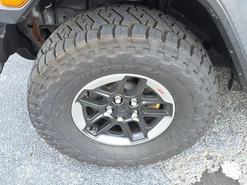 Used 2018 Jeep Wrangler Unlimited Rubicon AWD/4WD image 35