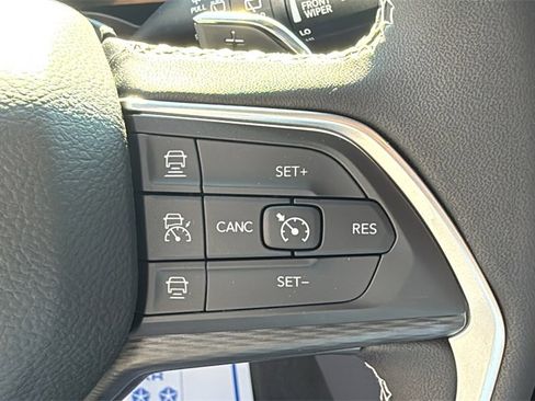 New 2025 Jeep Grand Cherokee Laredo X image 23