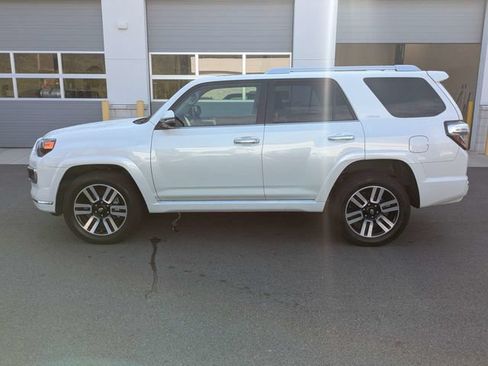 Used 2023 Toyota 4Runner Limited AWD/4WD image 7