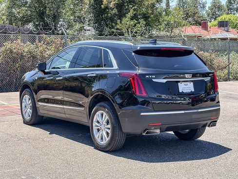 Certified 2024 Cadillac XT5 Luxury FWD image 2