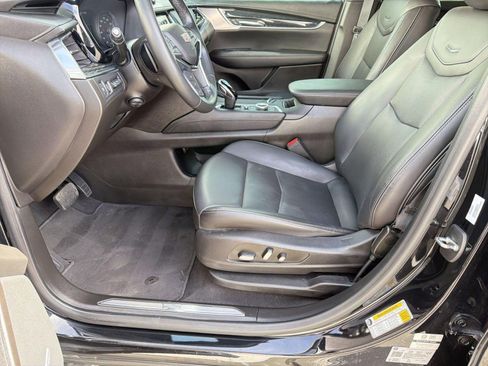 Certified 2023 Cadillac XT5 Premium Luxury w/ Technology Package image 5