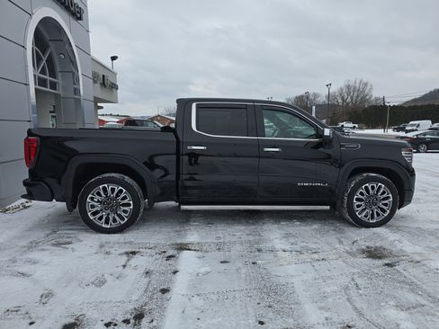 Used 2025 GMC Sierra 1500 Denali Ultimate image 2