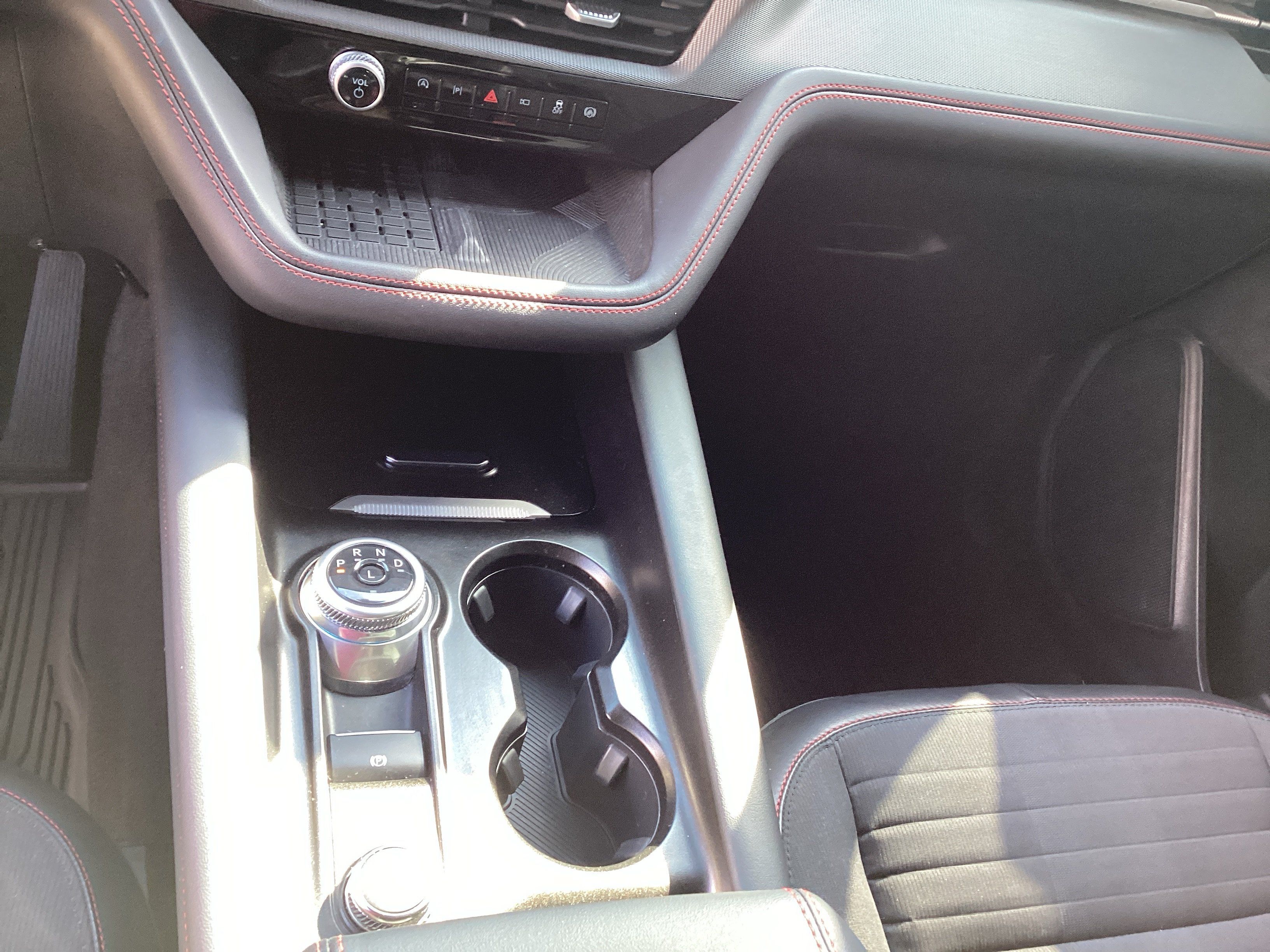 Used 2025 Ford Explorer ST-Line w/ Premium Package RWD image 20