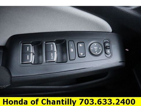 Certified 2025 Honda Civic Sport image 17