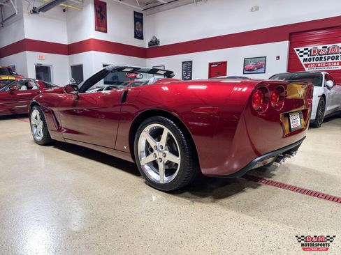 Used 2007 Chevrolet Corvette Convertible w/ Preferred Equipment Group image 3