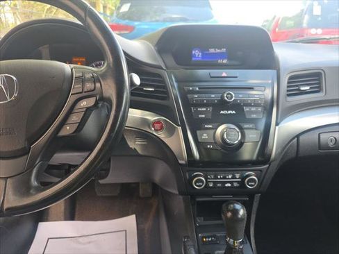 Used 2018 Acura ILX FWD image 14