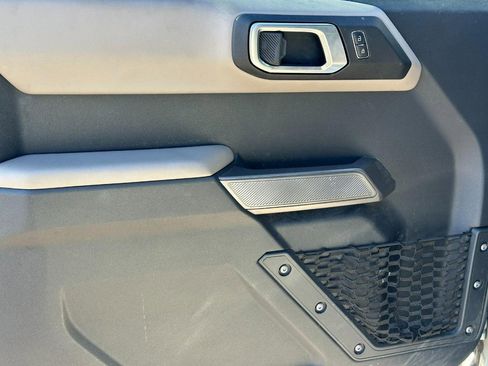 Used 2022 Ford Bronco Wildtrak image 15