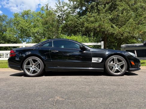 Used 2011 Mercedes-Benz SL 63 AMG image 30