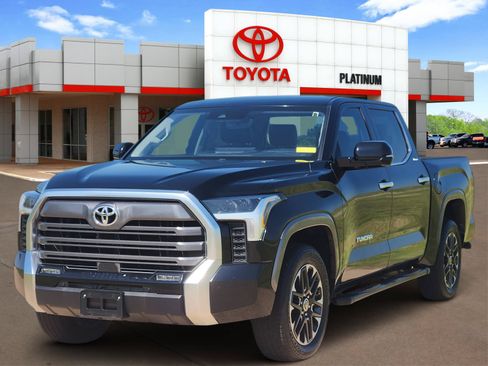 Used 2024 Toyota Tundra Limited w/ Power Package AWD/4WD image 2