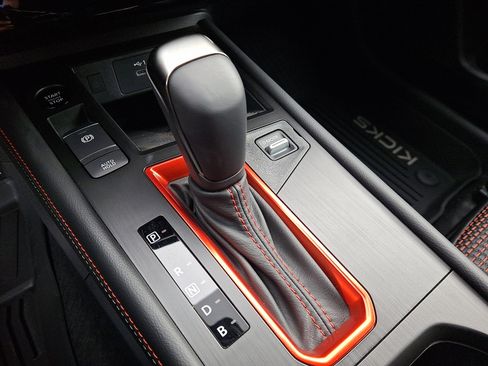 Used 2026 Nissan Kicks SR w/ Cold Weather Package image 7