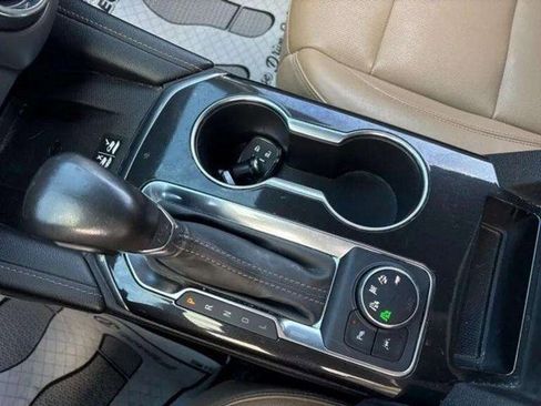 Used 2020 Chevrolet Blazer Premier w/ Driver Confidence II Package image 16