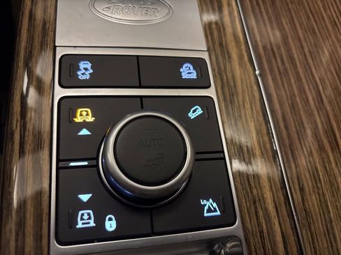 Used 2019 Land Rover Range Rover Supercharged image 21