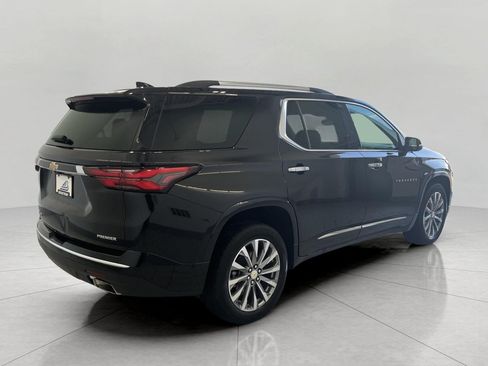 Used 2023 Chevrolet Traverse Premier AWD/4WD image 7