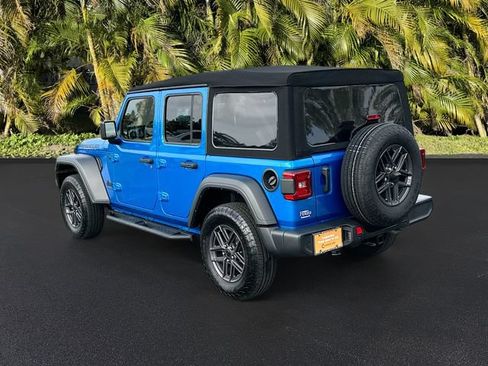 Used 2024 Jeep Wrangler Unlimited Sport AWD/4WD image 8