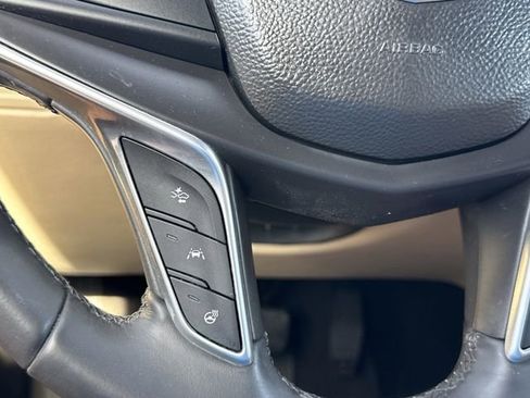 Used 2017 Cadillac XT5 Premium Luxury image 17