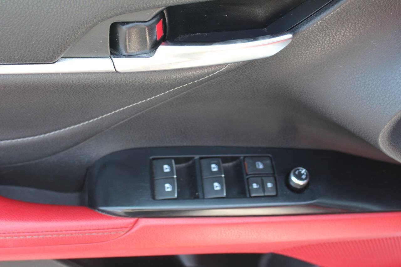 Used 2018 Toyota Camry XSE w/ Driver Assist Package FWD image 7