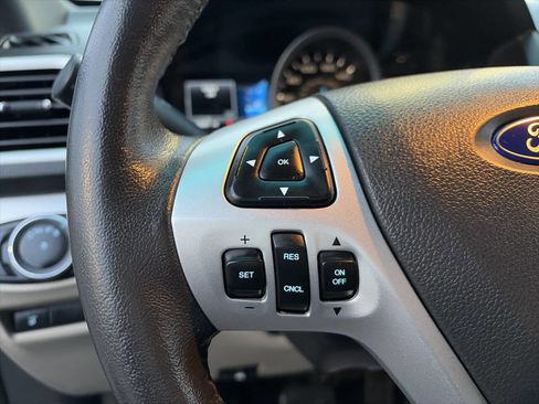 Used 2014 Ford Explorer XLT w/ Equipment Group 202A image 41