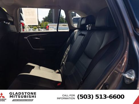 Used 2019 Toyota RAV4 XLE Premium w/ Cold Weather Package AWD/4WD image 21