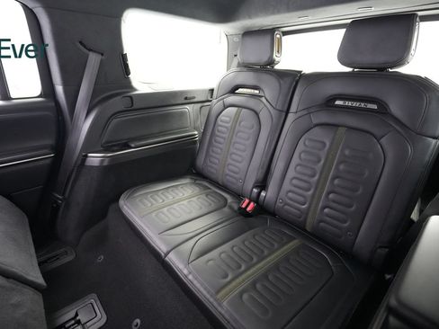 Used 2024 Rivian R1S Adventure AWD/4WD image 25