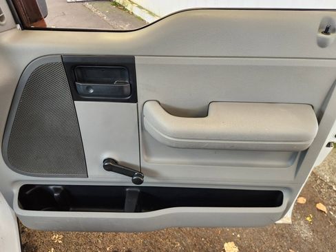 Used 2005 Ford F150 XL image 13