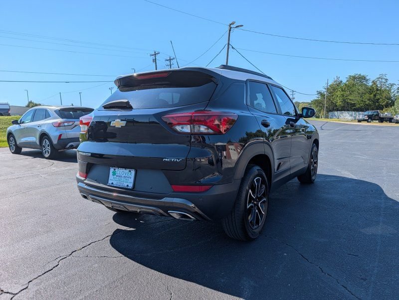 Used 2021 Chevrolet TrailBlazer ACTIV w/ Convenience Package FWD image 6