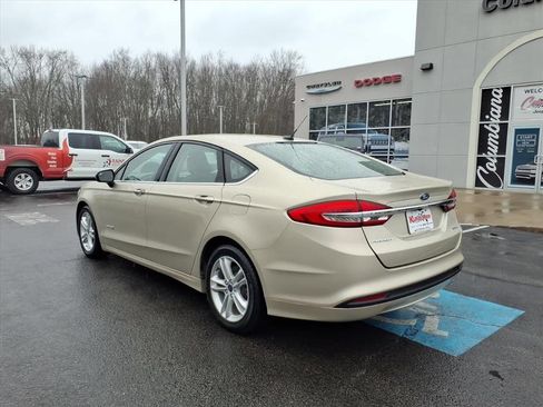 Used 2018 Ford Fusion S FWD image 2