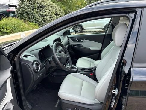 Used 2023 Hyundai Kona Limited AWD/4WD image 7