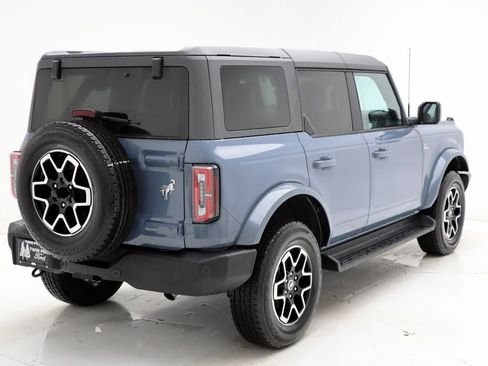 Used 2025 Ford Bronco Outer Banks image 9