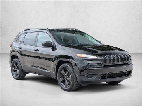 Used 2017 Jeep Cherokee Sport AWD/4WD image 4