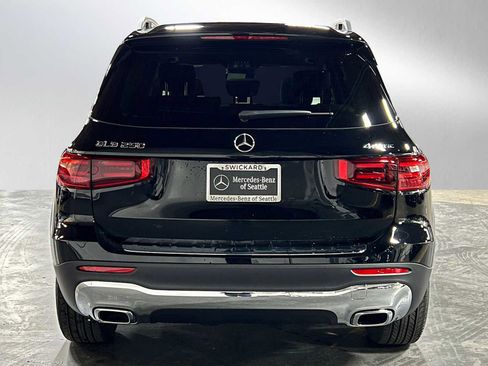 New 2026 Mercedes-Benz GLB 250 4MATIC image 4