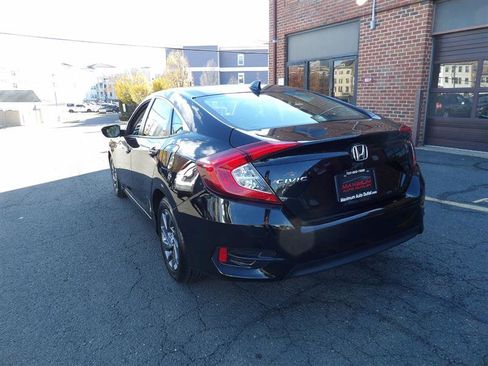 Used 2018 Honda Civic EX image 5