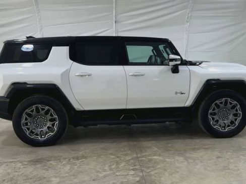 New 2025 GMC Hummer EV 3X AWD/4WD image 9