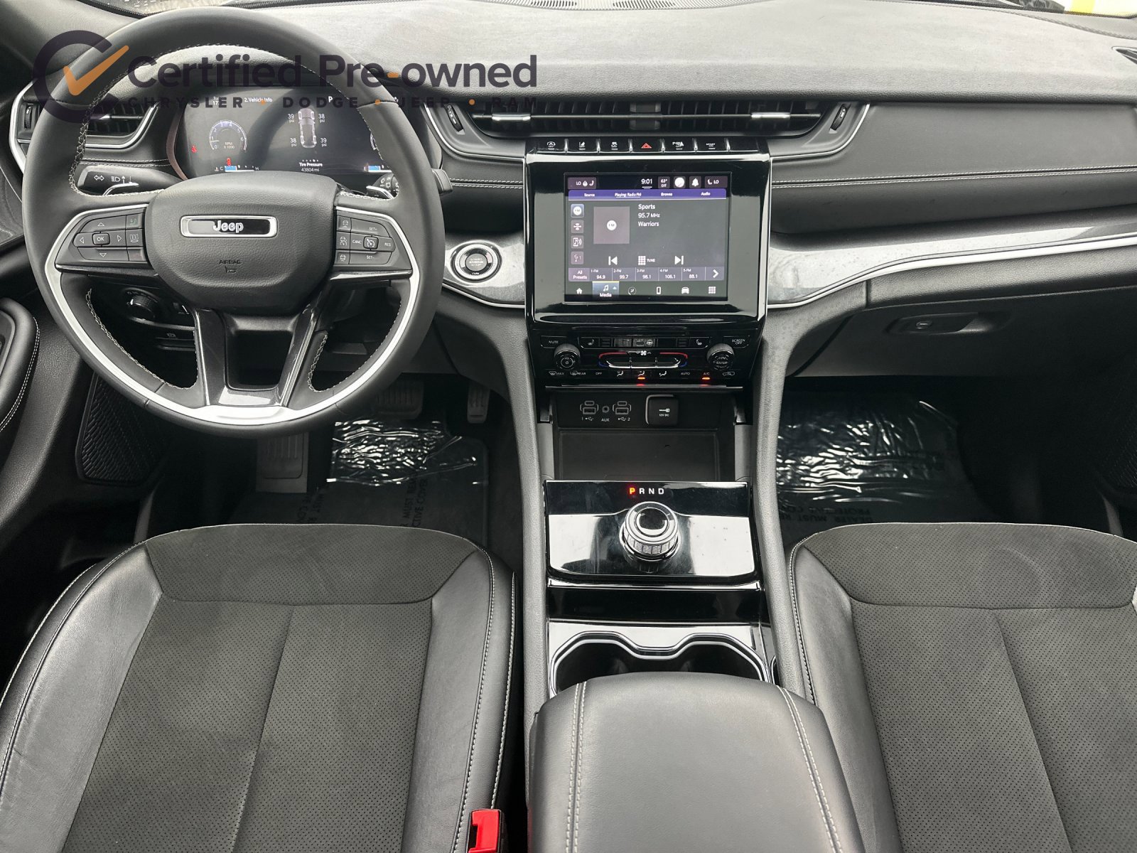 Used 2023 Jeep Grand Cherokee Altitude AWD/4WD image 14