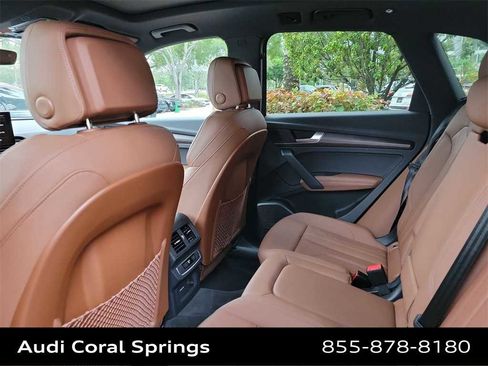 Certified 2025 Audi Q5 e Premium Plus image 12