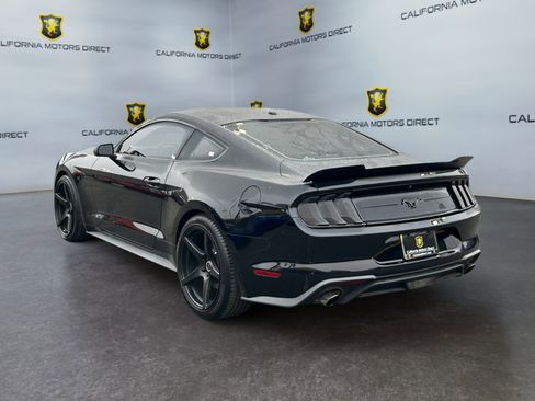 Used 2019 Ford Mustang Coupe w/ Black Accent Package RWD image 3