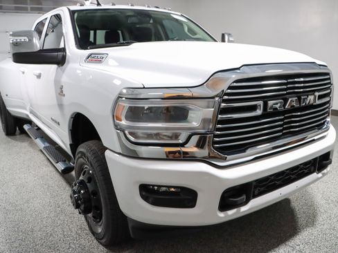 Used 2023 RAM 3500 Laramie AWD/4WD image 5