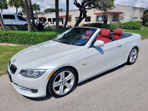 Used 2011 BMW 328i Convertible w/ Premium Pkg RWD image 9