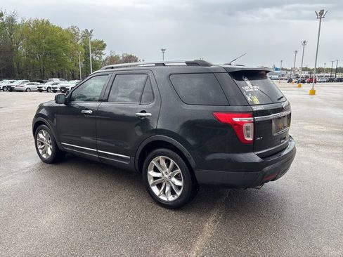 Used 2015 Ford Explorer XLT w/ Equipment Group 202A image 5