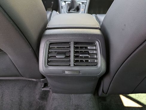 Used 2019 Volkswagen Golf R DCC & Navigation 4Motion image 21