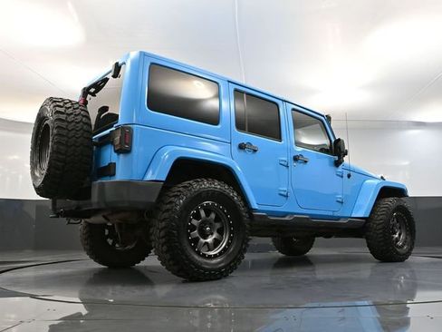 Used 2018 Jeep Wrangler Unlimited Sahara image 46