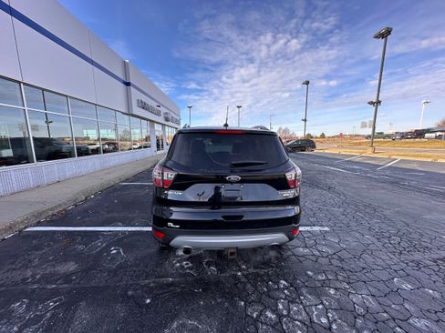 Used 2017 Ford Escape Titanium w/ Equipment Group 301A image 4