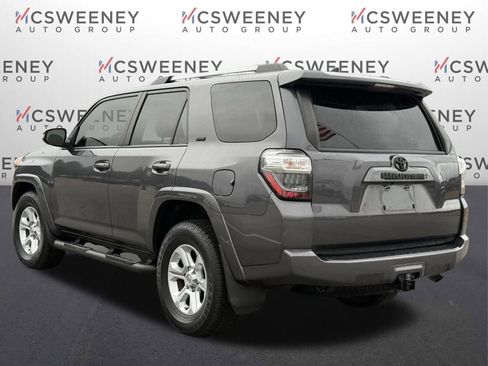 Used 2021 Toyota 4Runner SR5 Premium image 3