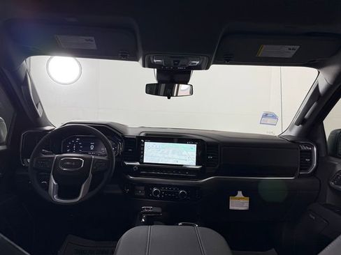 Used 2025 GMC Sierra 1500 Elevation w/ Preferred Package image 28