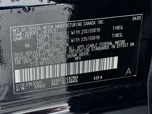 Used 2025 Toyota RAV4 XLE Premium image 32