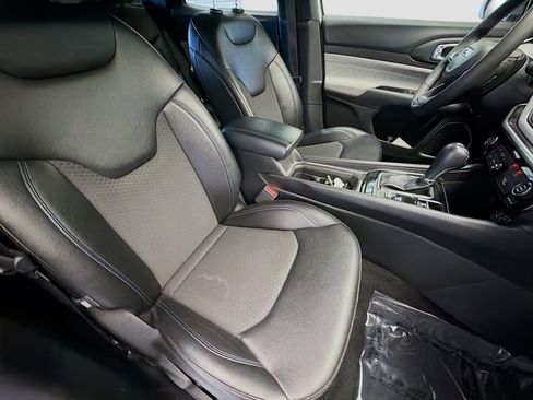 Used 2024 Jeep Compass Latitude image 15