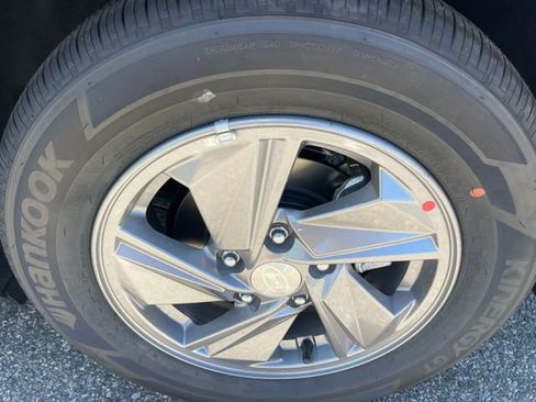 New 2026 Hyundai Elantra SE image 6