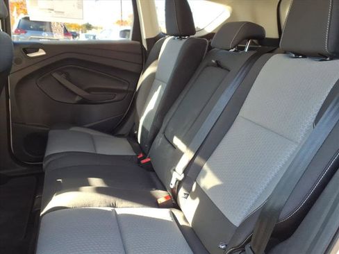 Used 2017 Ford Escape SE w/ Equipment Group 201A image 15